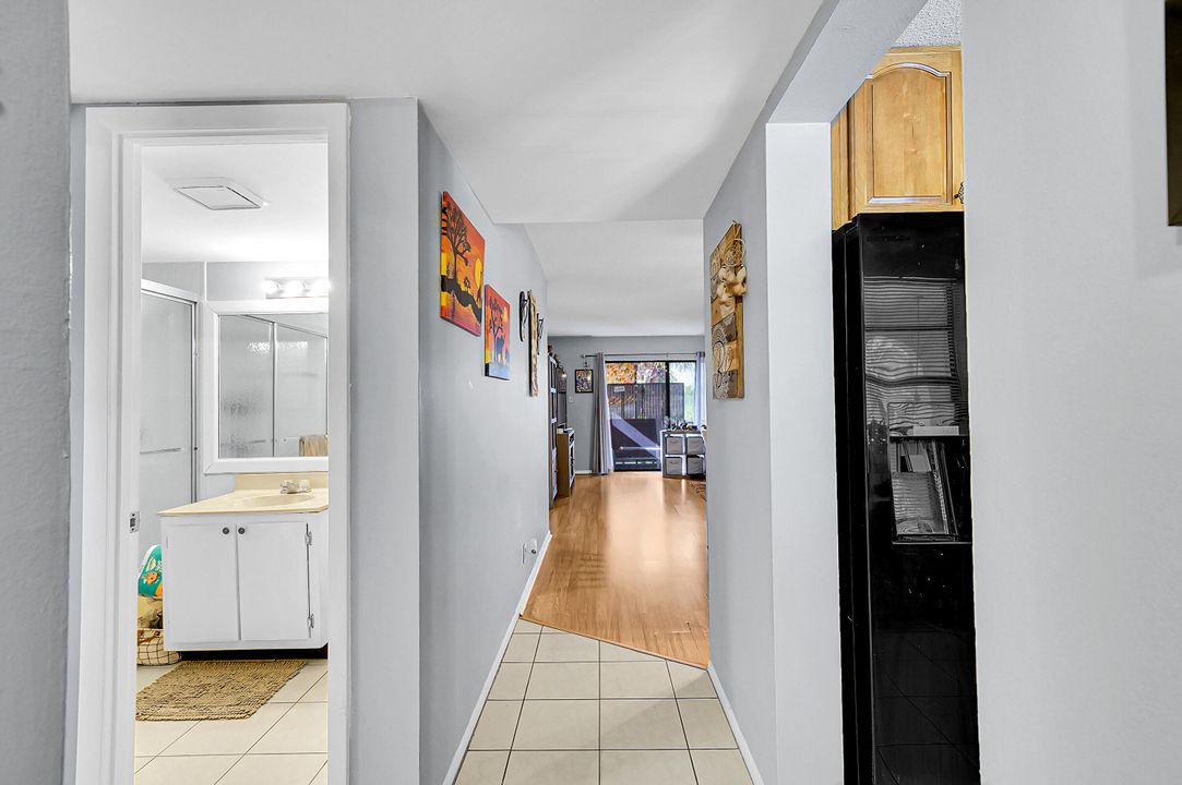 待售: $189,900 (2 贝兹, 2 浴室, 936 平方英尺)