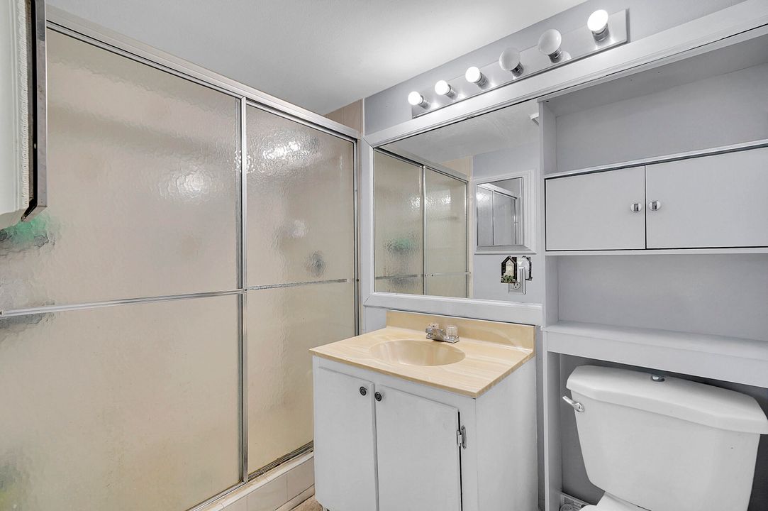 待售: $189,900 (2 贝兹, 2 浴室, 936 平方英尺)