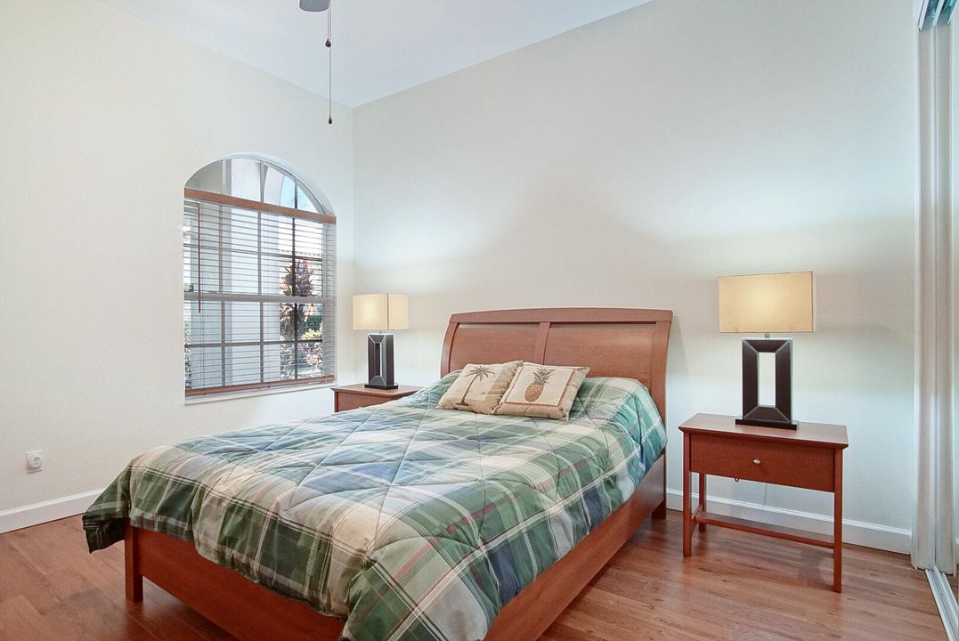 En Venta: $475,000 (2 camas, 2 baños, 2086 Pies cuadrados)