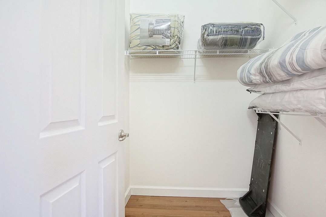 En Venta: $475,000 (2 camas, 2 baños, 2086 Pies cuadrados)