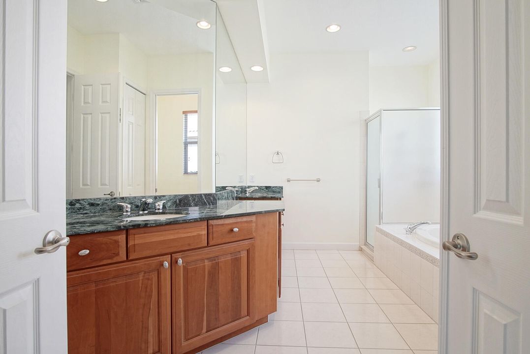 En Venta: $475,000 (2 camas, 2 baños, 2086 Pies cuadrados)