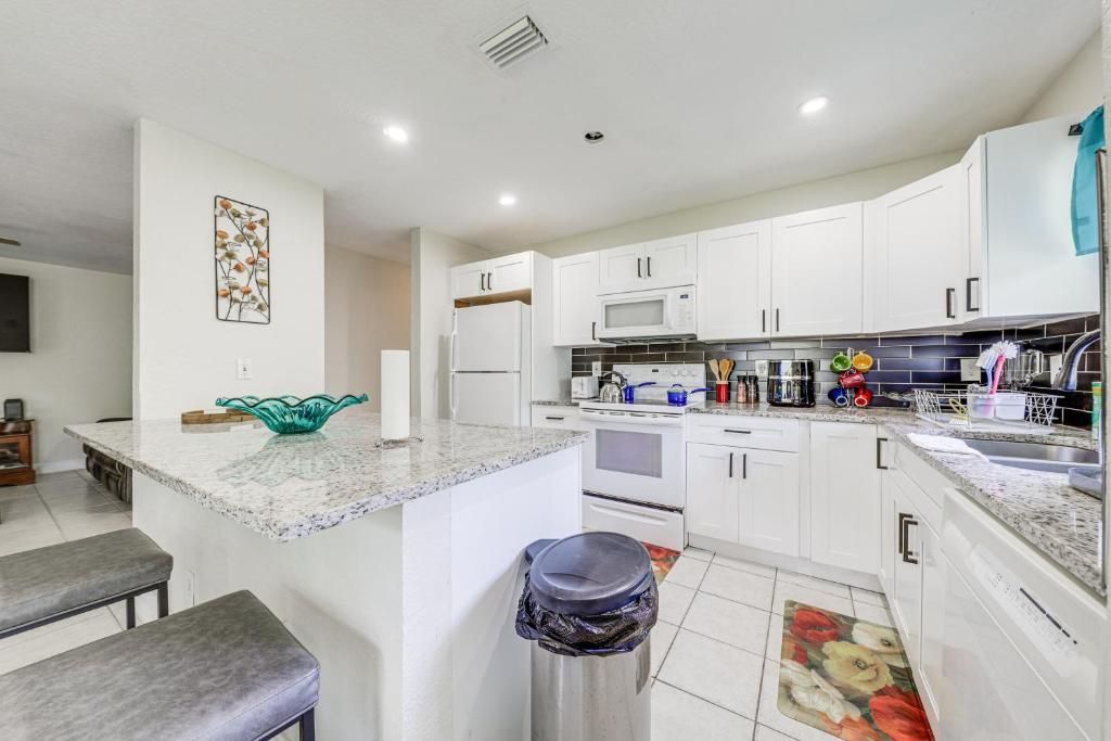 For Rent: $3,600 (3 beds, 2 baths, 1287 Square Feet)