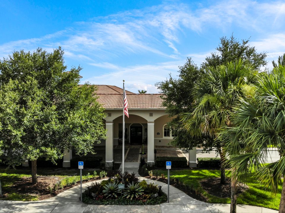 En Venta: $475,000 (2 camas, 2 baños, 2086 Pies cuadrados)