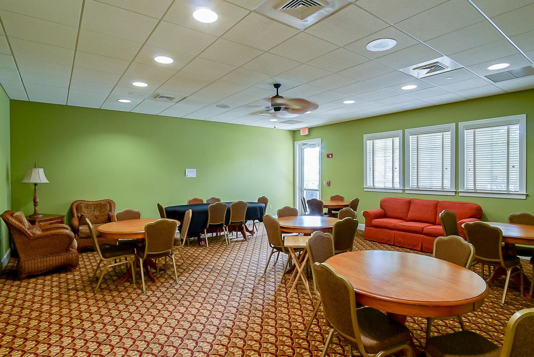 En Venta: $475,000 (2 camas, 2 baños, 2086 Pies cuadrados)