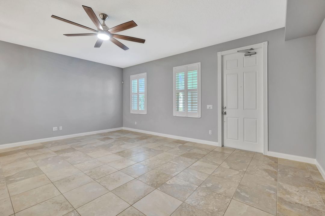 Под контрактом: $3,650 (3 спален, 2 ванн, 1670 Квадратных фут)