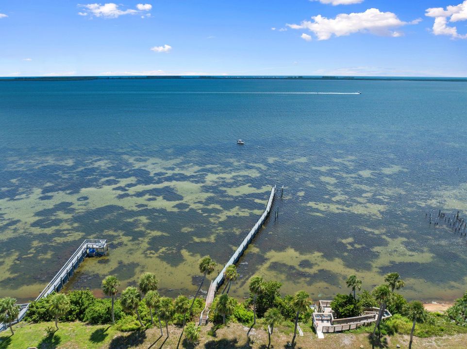 For Rent: $4,000 (2 beds, 2 baths, 1402 Square Feet)