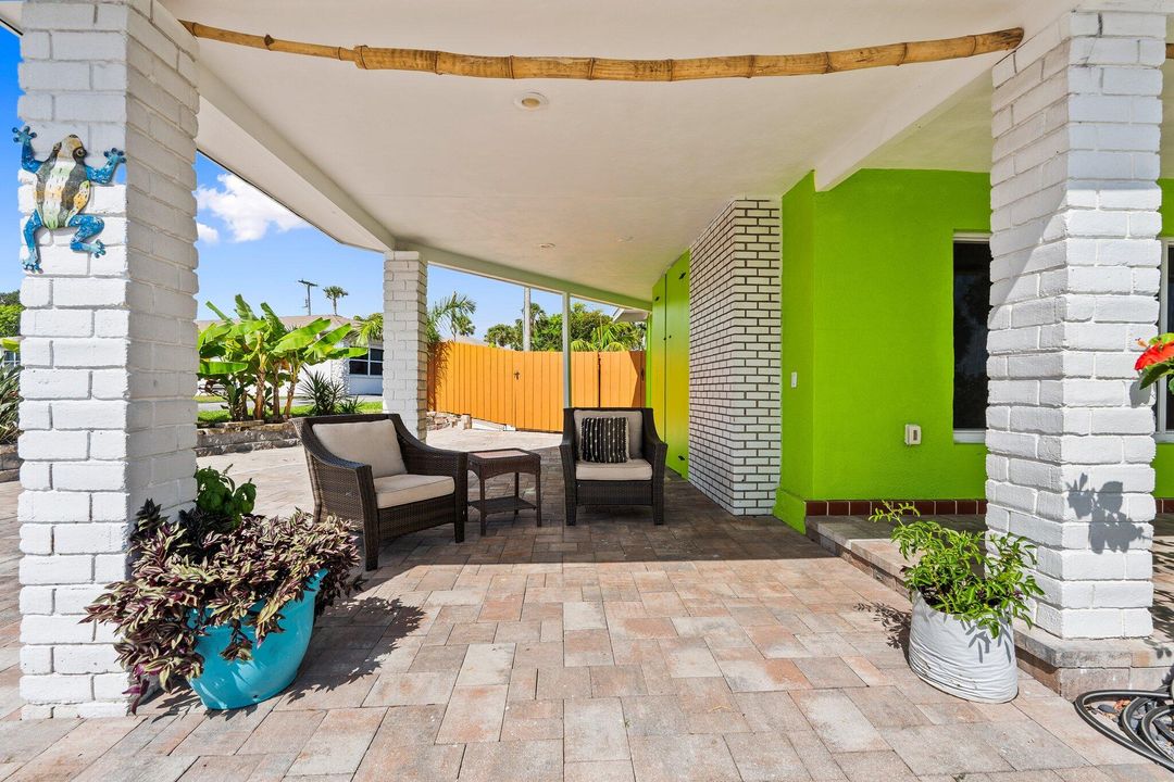 For Rent: $4,000 (2 beds, 2 baths, 1402 Square Feet)