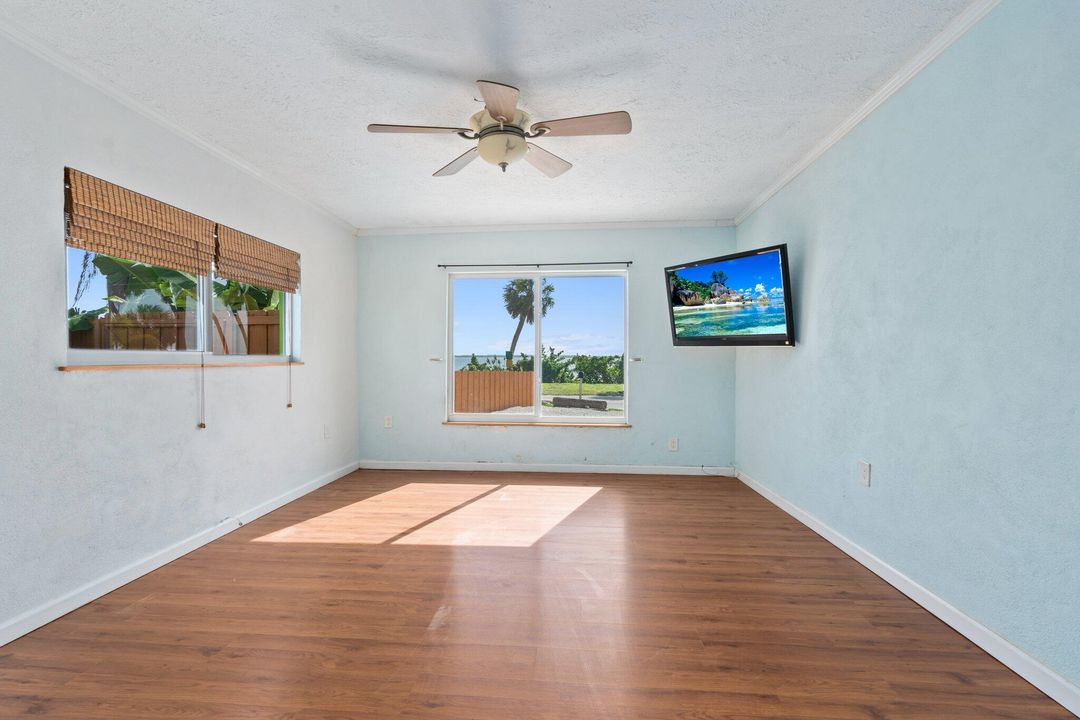 For Rent: $4,000 (2 beds, 2 baths, 1402 Square Feet)