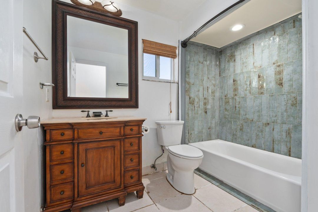 For Rent: $4,000 (2 beds, 2 baths, 1402 Square Feet)