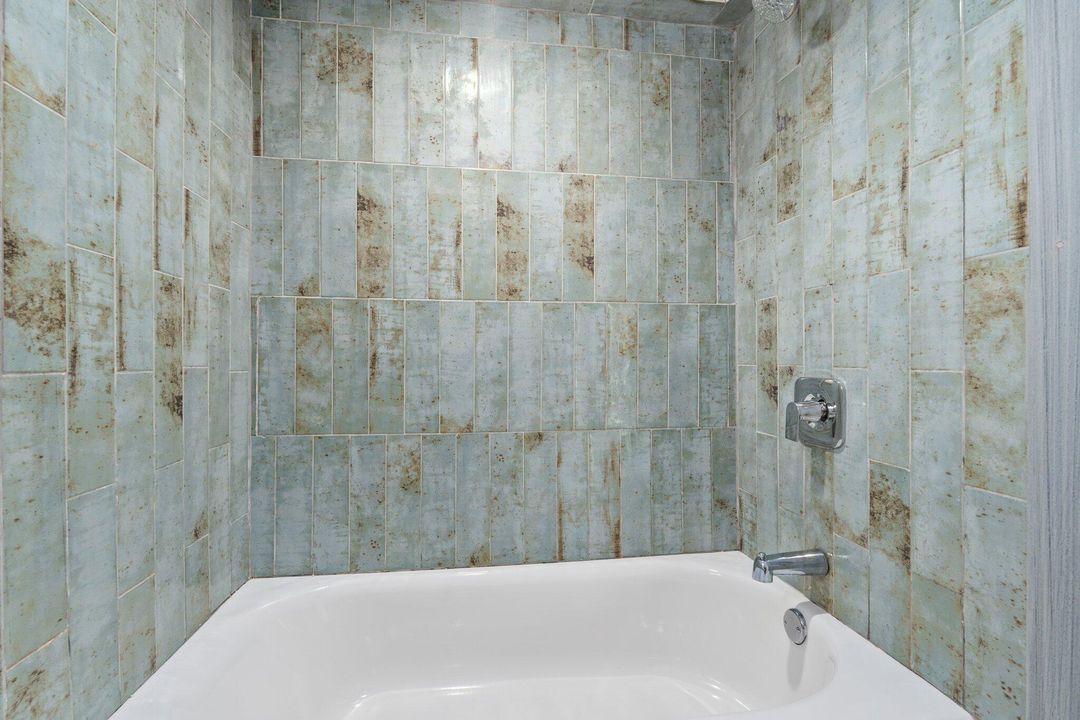 For Rent: $4,000 (2 beds, 2 baths, 1402 Square Feet)