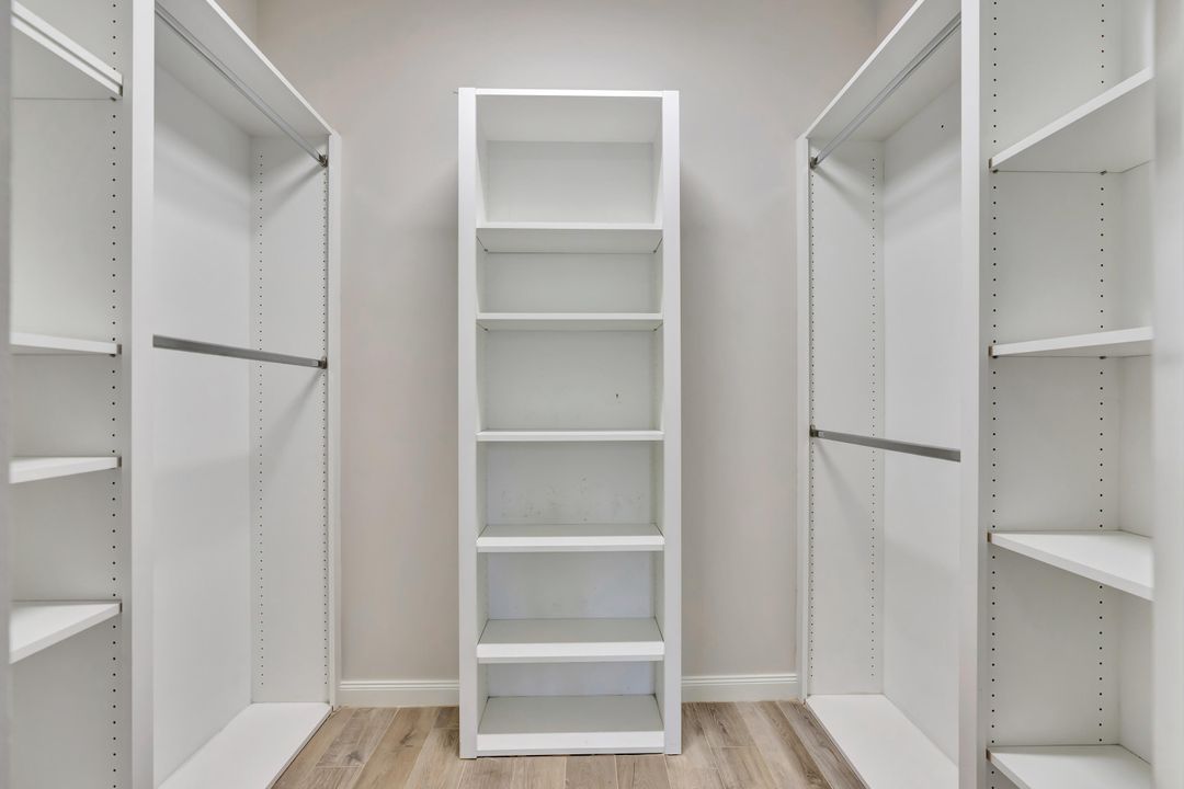 Под контрактом: $3,650 (3 спален, 2 ванн, 1670 Квадратных фут)