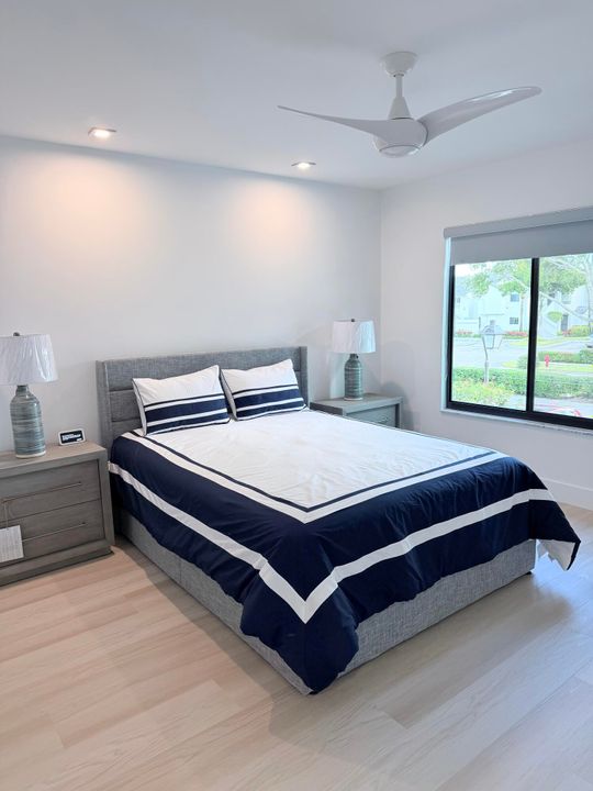 Active With Contract: $649,000 (2 beds, 2 baths, 1728 Square Feet)