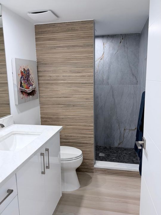 Active With Contract: $649,000 (2 beds, 2 baths, 1728 Square Feet)