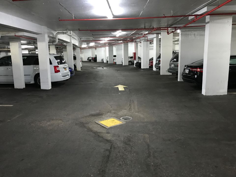 Под контрактом: $3,875 (2 спален, 2 ванн, 1170 Квадратных фут)