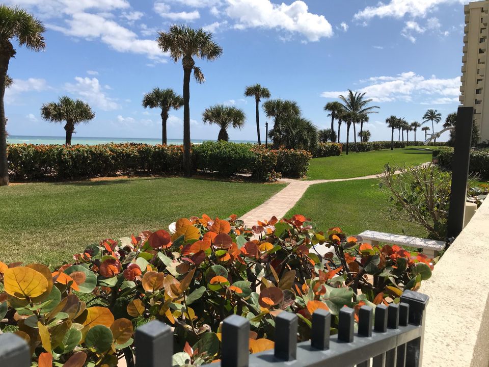 Под контрактом: $3,875 (2 спален, 2 ванн, 1170 Квадратных фут)