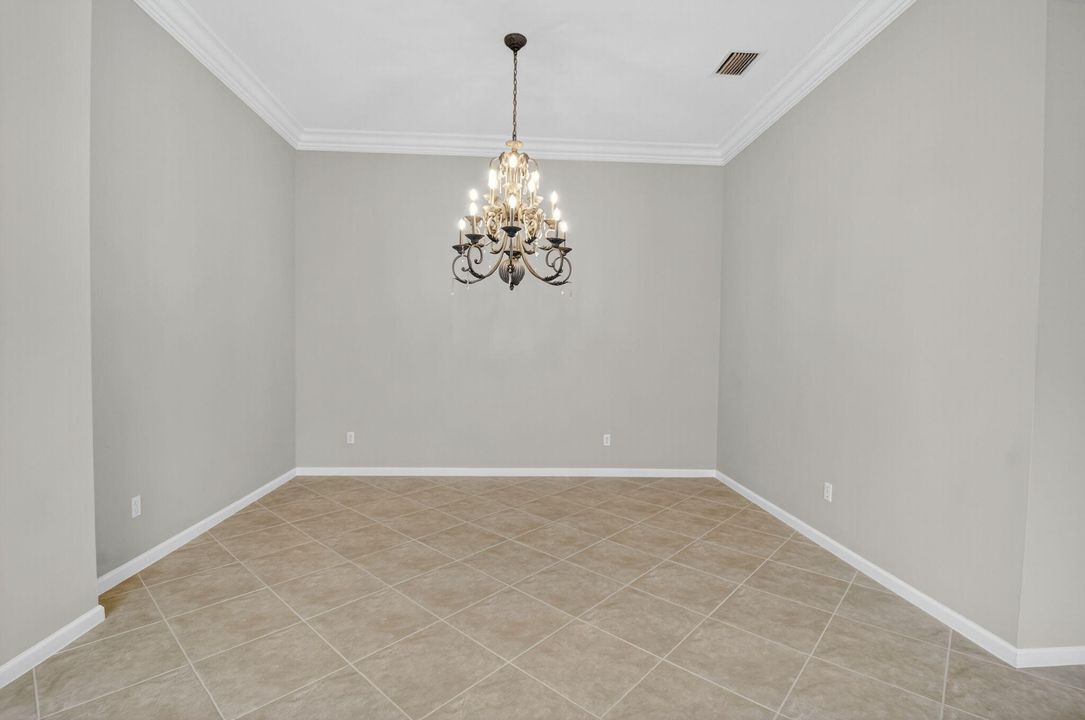 For Sale: $650,000 (3 beds, 2 baths, 2237 Square Feet)