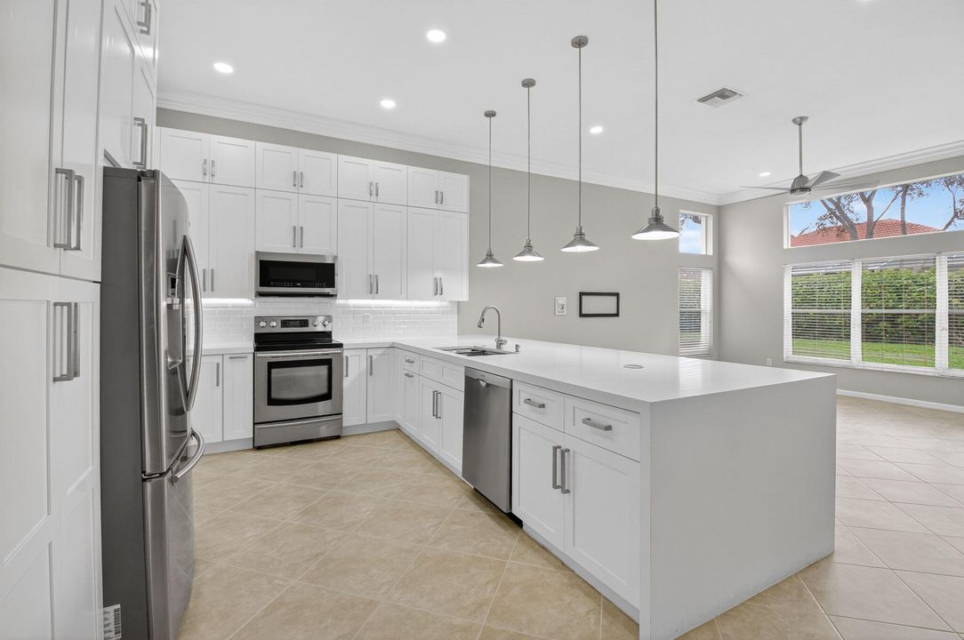 For Sale: $650,000 (3 beds, 2 baths, 2237 Square Feet)