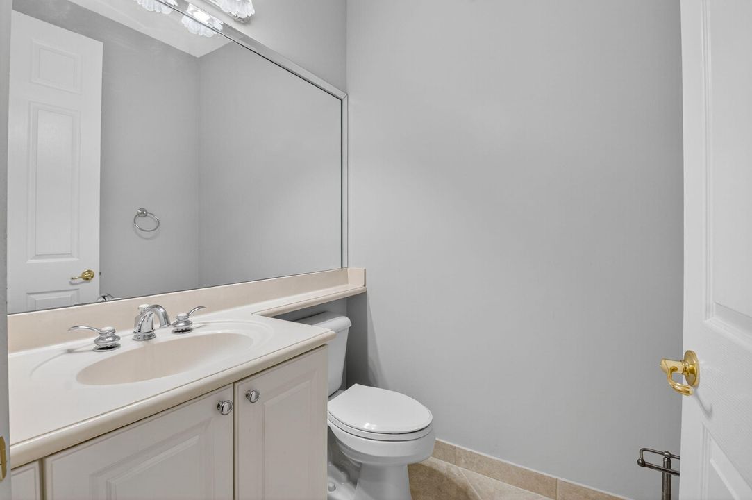 For Sale: $650,000 (3 beds, 2 baths, 2237 Square Feet)