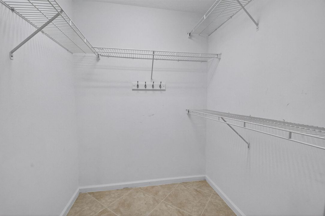 For Sale: $650,000 (3 beds, 2 baths, 2237 Square Feet)