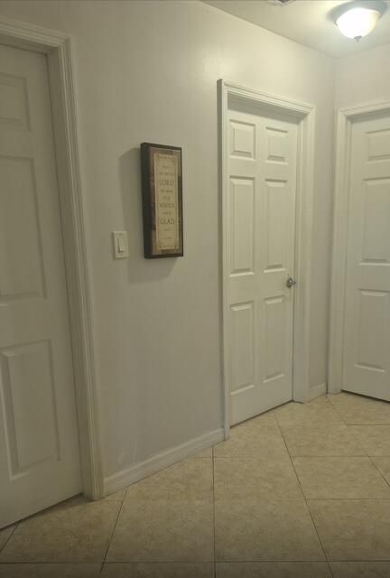 En Venta: $485,000 (4 camas, 2 baños, 1556 Pies cuadrados)