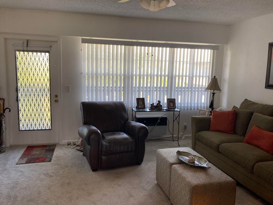 En Venta: $105,600 (1 camas, 1 baños, 600 Pies cuadrados)