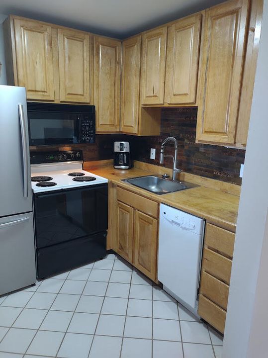 En Venta: $100,000 (1 camas, 1 baños, 612 Pies cuadrados)