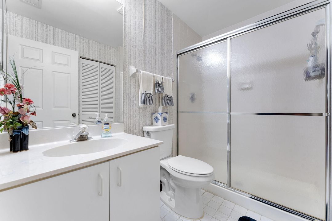 For Sale: $329,000 (2 beds, 2 baths, 1401 Square Feet)