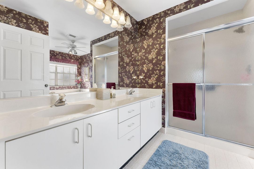 For Sale: $329,000 (2 beds, 2 baths, 1401 Square Feet)