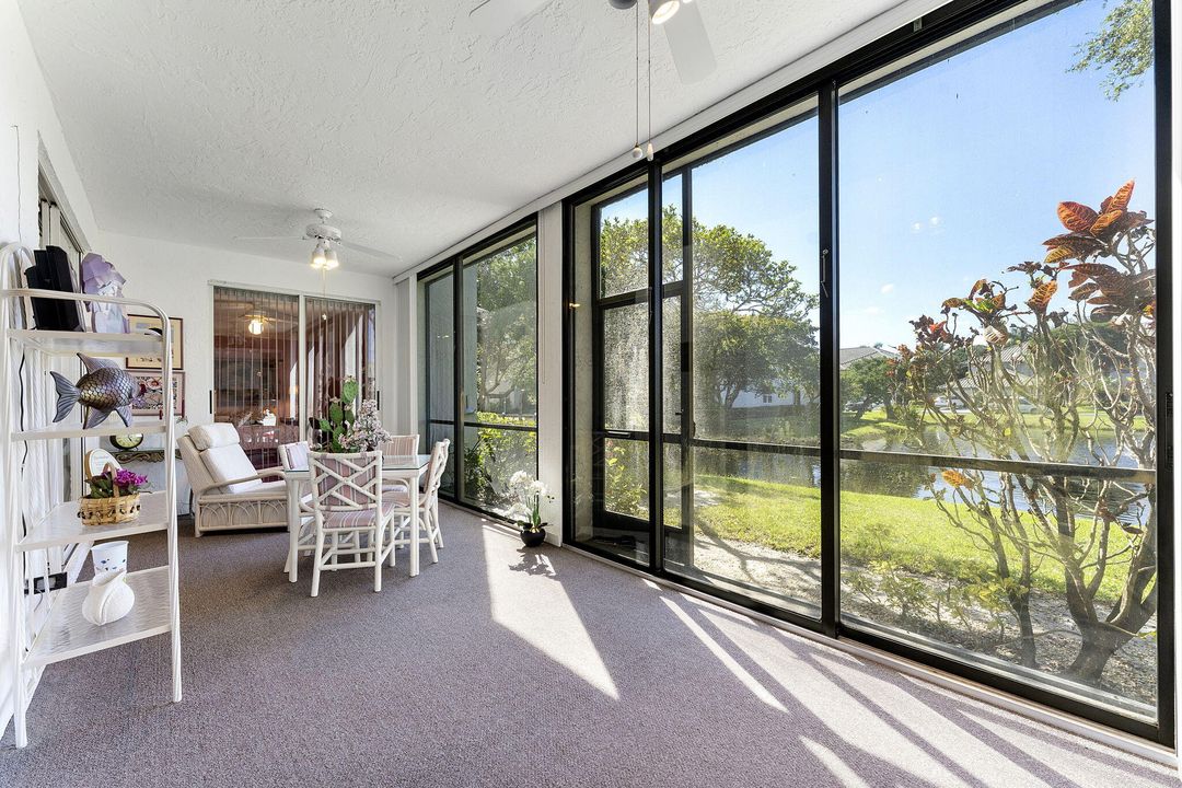 For Sale: $329,000 (2 beds, 2 baths, 1401 Square Feet)