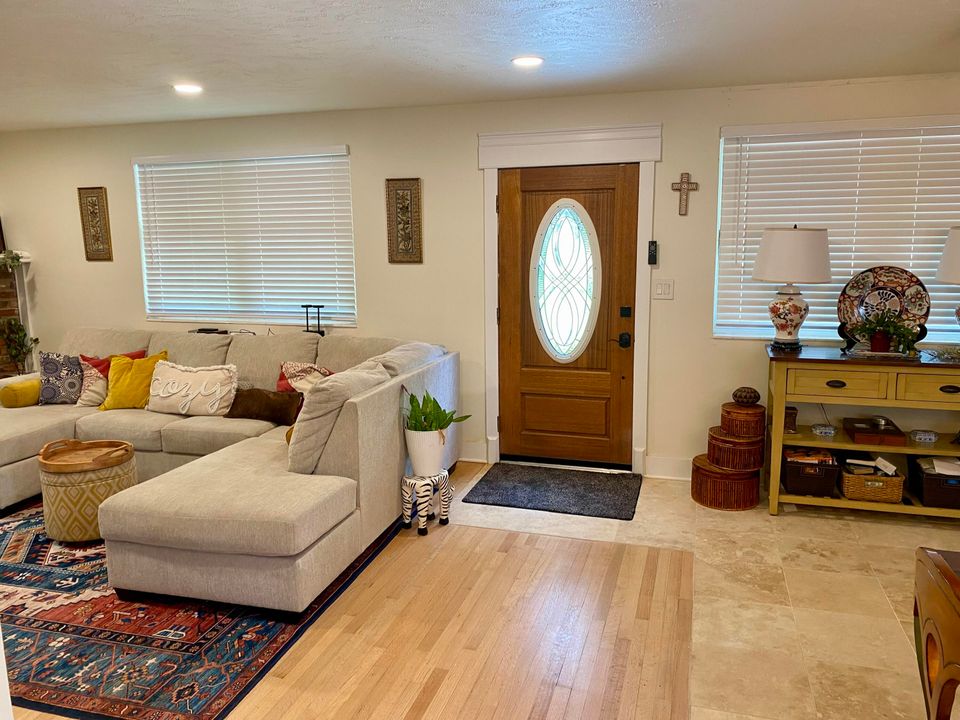 For Sale: $599,900 (4 beds, 3 baths, 1996 Square Feet)