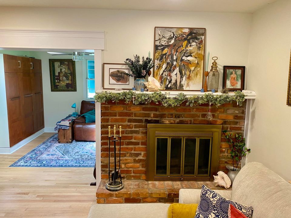 For Sale: $599,900 (4 beds, 3 baths, 1996 Square Feet)