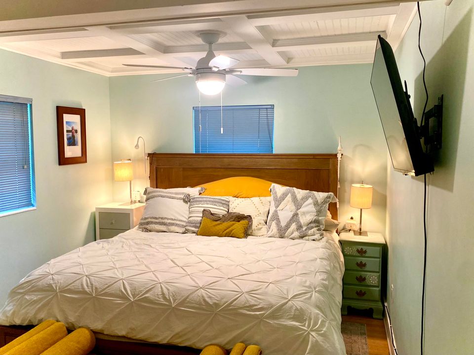 For Sale: $599,900 (4 beds, 3 baths, 1996 Square Feet)