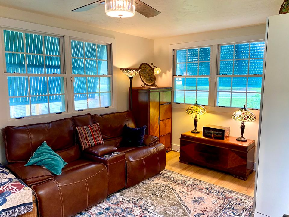 For Sale: $599,900 (4 beds, 3 baths, 1996 Square Feet)