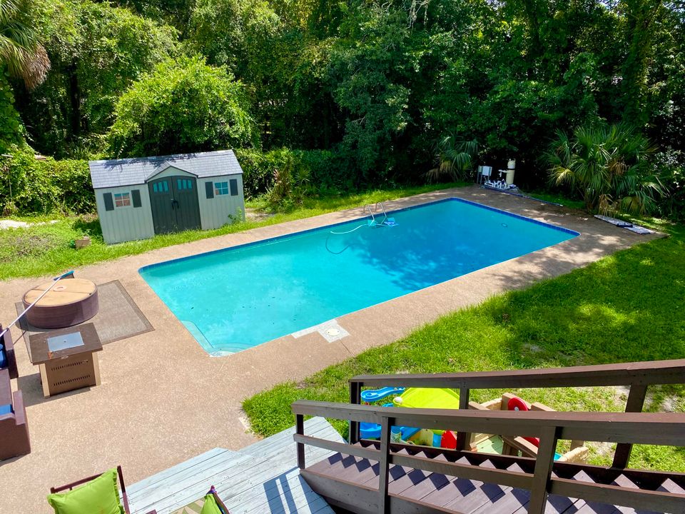 For Sale: $599,900 (4 beds, 3 baths, 1996 Square Feet)