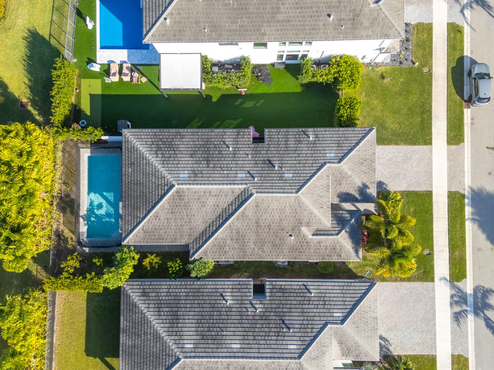 На продажу: $1,699,900 (3 спален, 3 ванн, 2240 Квадратных фут)