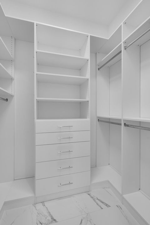 На продажу: $1,699,900 (3 спален, 3 ванн, 2240 Квадратных фут)