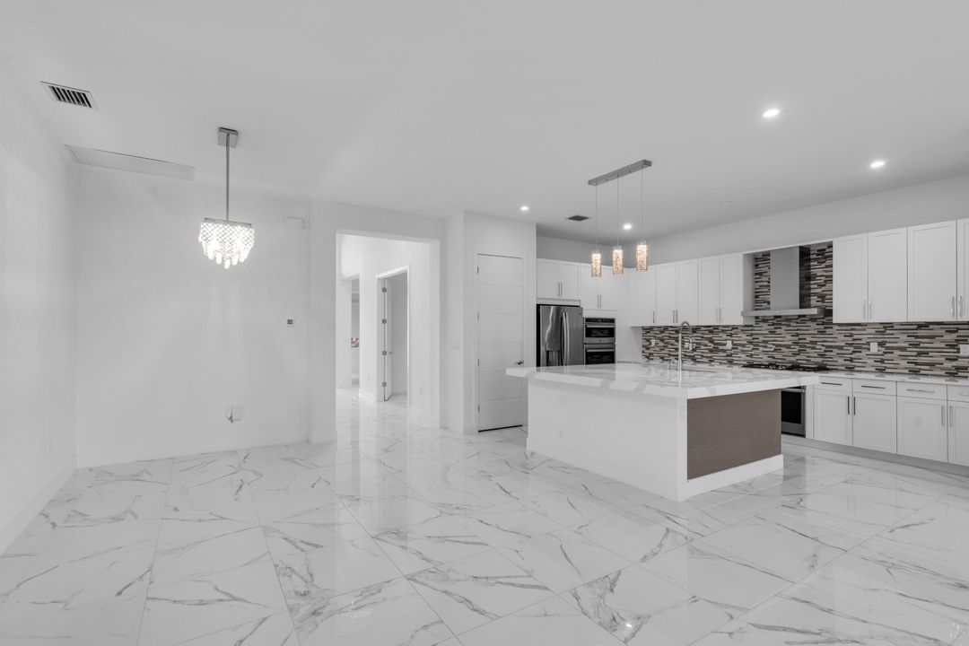 На продажу: $1,699,900 (3 спален, 3 ванн, 2240 Квадратных фут)