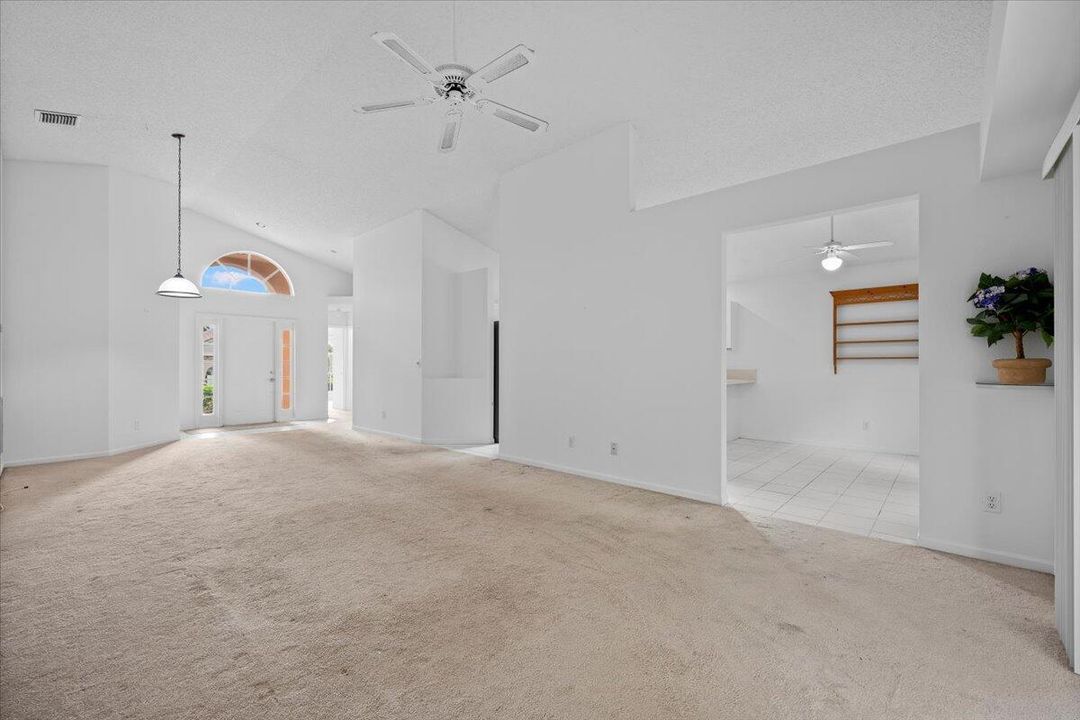 For Sale: $484,900 (3 beds, 2 baths, 1408 Square Feet)