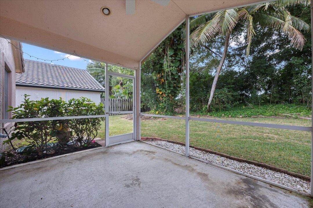 For Sale: $484,900 (3 beds, 2 baths, 1408 Square Feet)