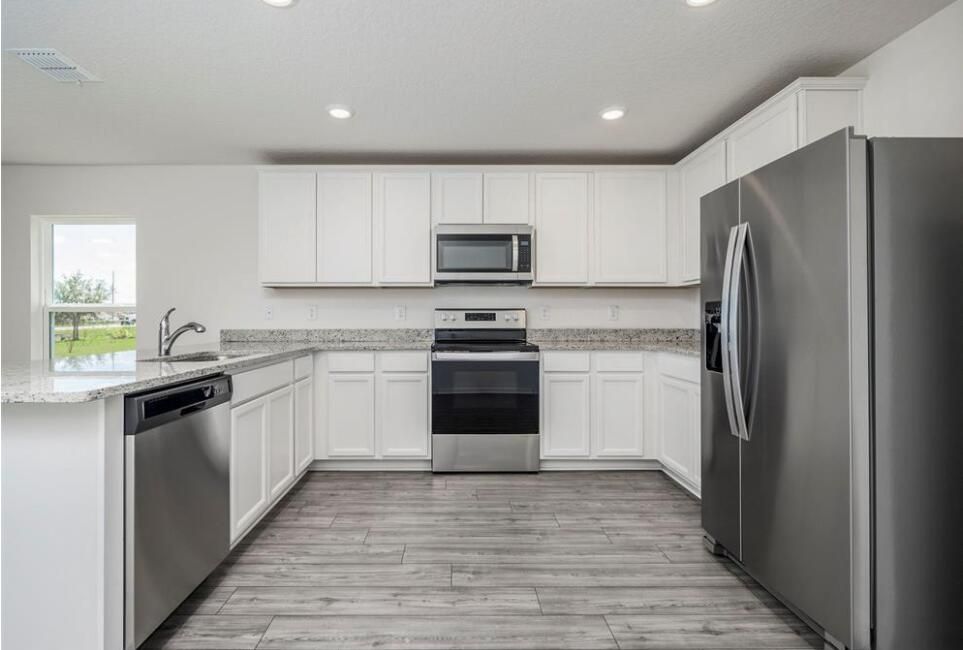 En Renta: $2,850 (4 camas, 2 baños, 1851 Pies cuadrados)