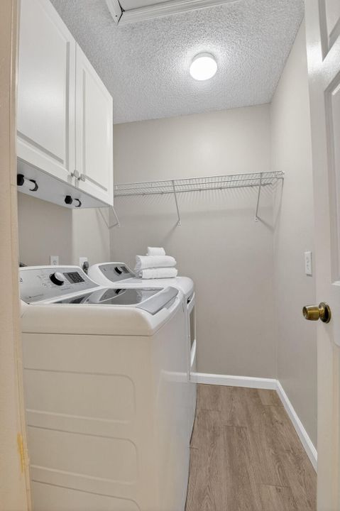 На продажу: $419,000 (3 спален, 2 ванн, 1395 Квадратных фут)