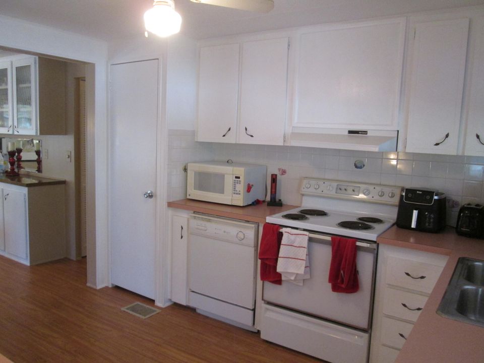 待售: $49,500 (2 贝兹, 2 浴室, 1200 平方英尺)