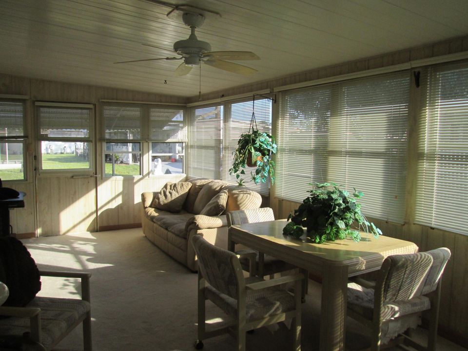 待售: $49,500 (2 贝兹, 2 浴室, 1200 平方英尺)