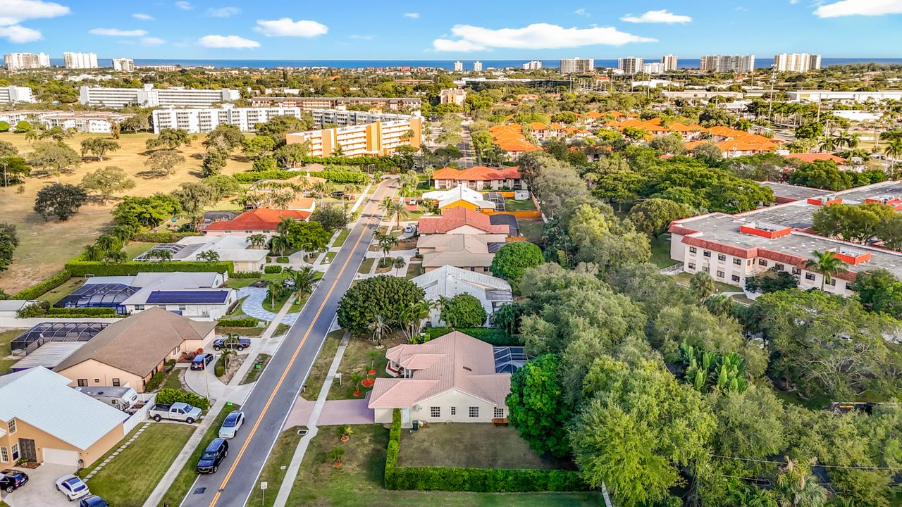 待售: $925,000 (4 贝兹, 2 浴室, 2217 平方英尺)