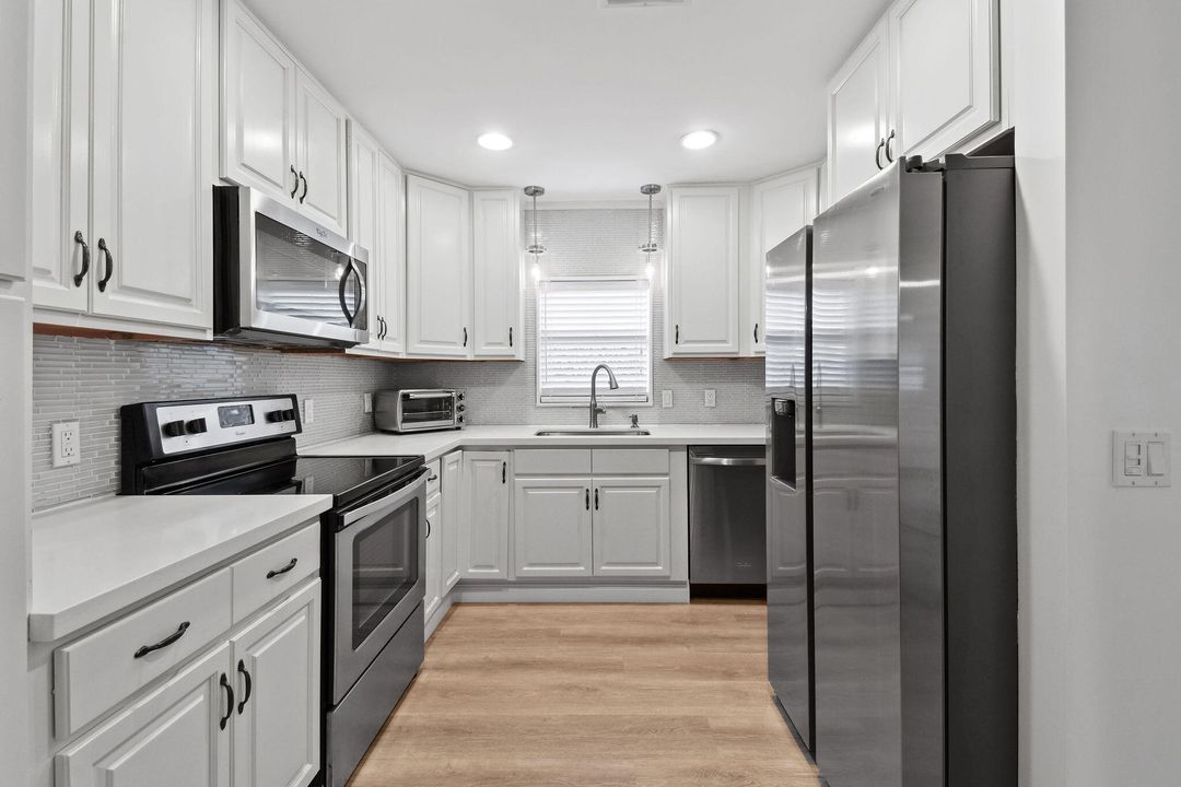 En Venta: $2,249,000 (4 camas, 3 baños, 2832 Pies cuadrados)