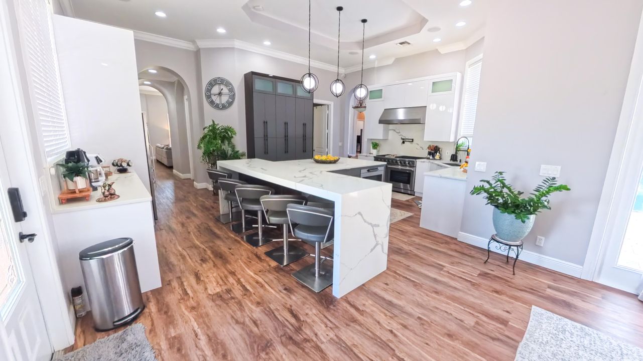 На продажу: $2,900,000 (5 спален, 5 ванн, 4491 Квадратных фут)