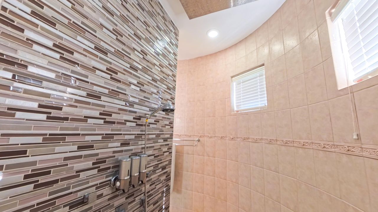 На продажу: $2,900,000 (5 спален, 5 ванн, 4491 Квадратных фут)