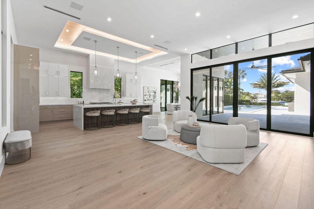 На продажу: $9,850,000 (4 спален, 5 ванн, 5379 Квадратных фут)