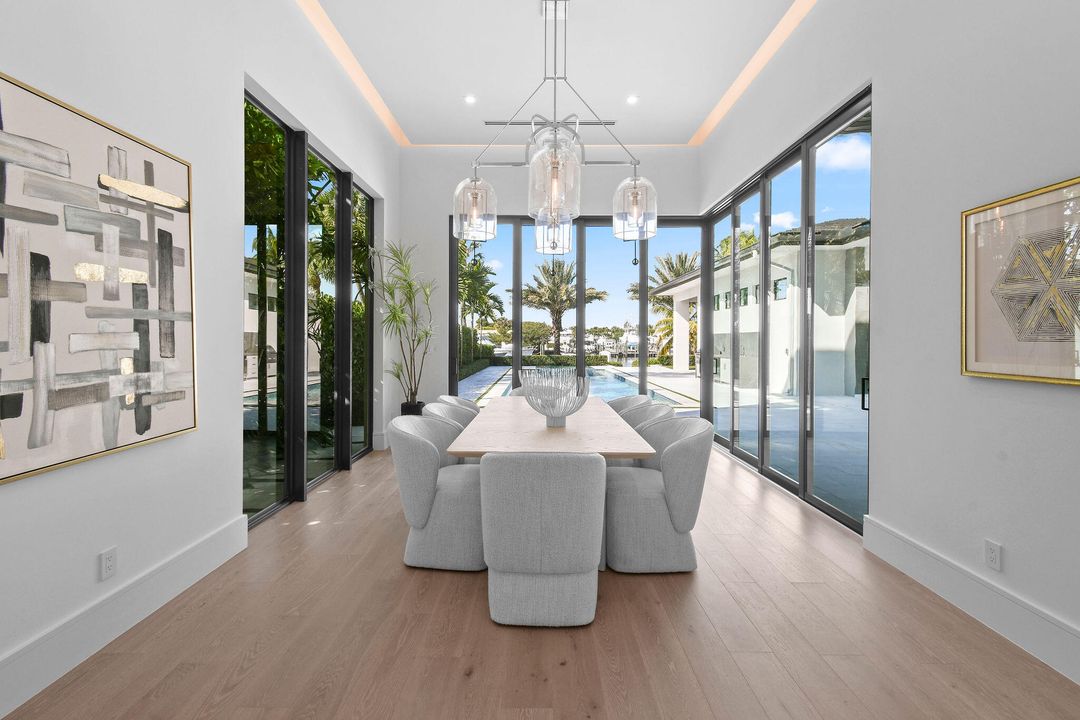 На продажу: $9,850,000 (4 спален, 5 ванн, 5379 Квадратных фут)