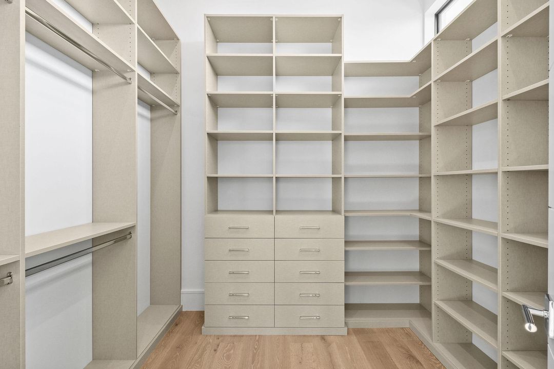 На продажу: $9,850,000 (4 спален, 5 ванн, 5379 Квадратных фут)